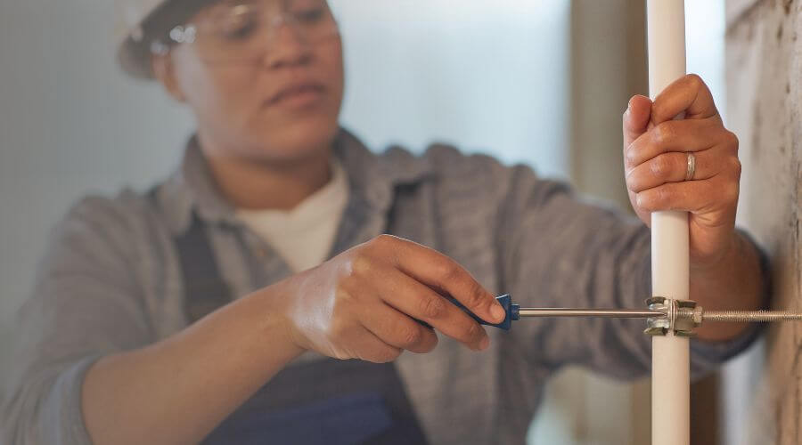 Expert burst pipe repair services in Dequincy, LA